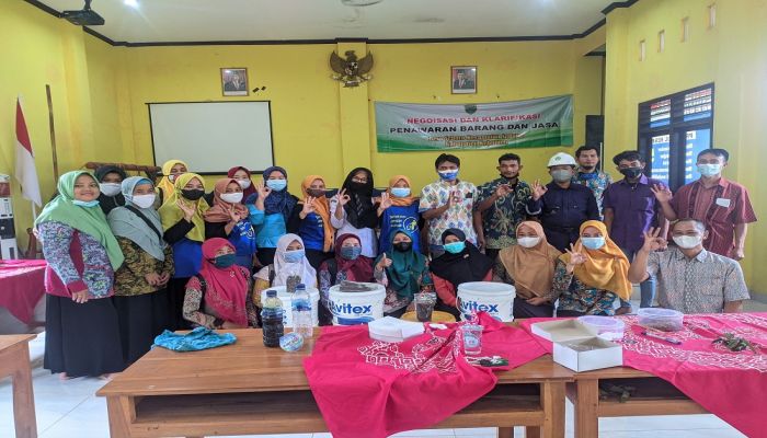 PELATIHAN PENGOLAHAN SAMPAH RUMAH TANGGA